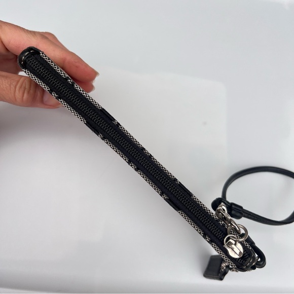 Large Coach Wristlet Signature Black/Gray with Studs - Picture 9 of 12